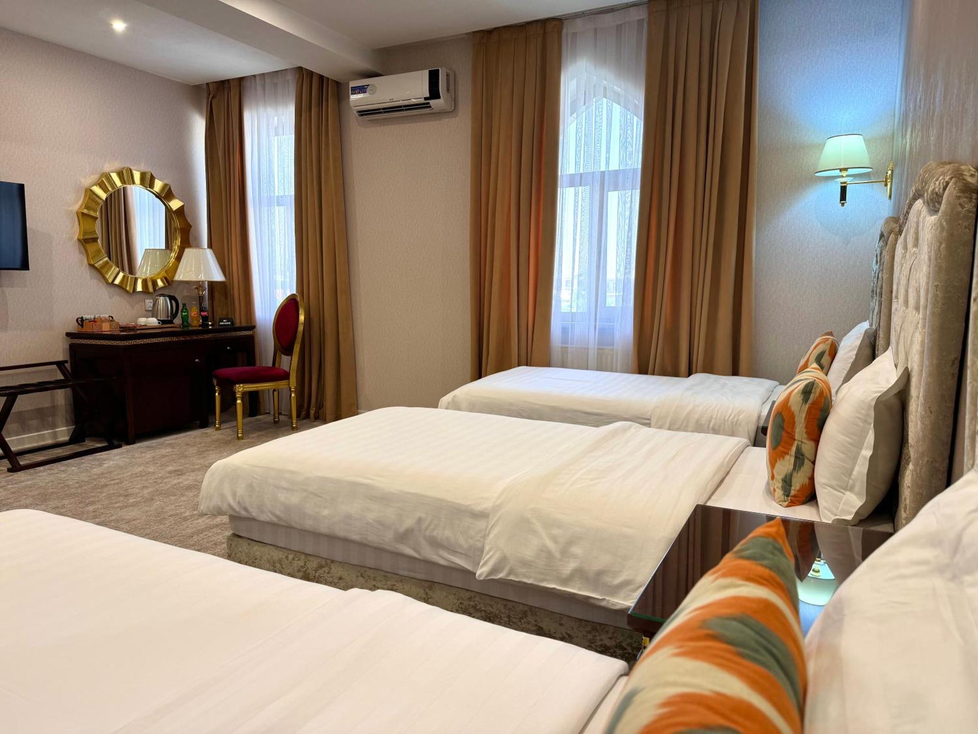 Emirhan Hotel Samarkand Exteriör bild